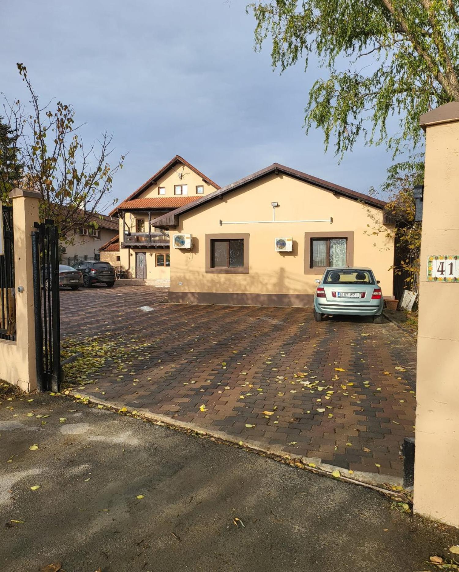 Adac Boutique Hotel Pantelimon Bagian luar foto