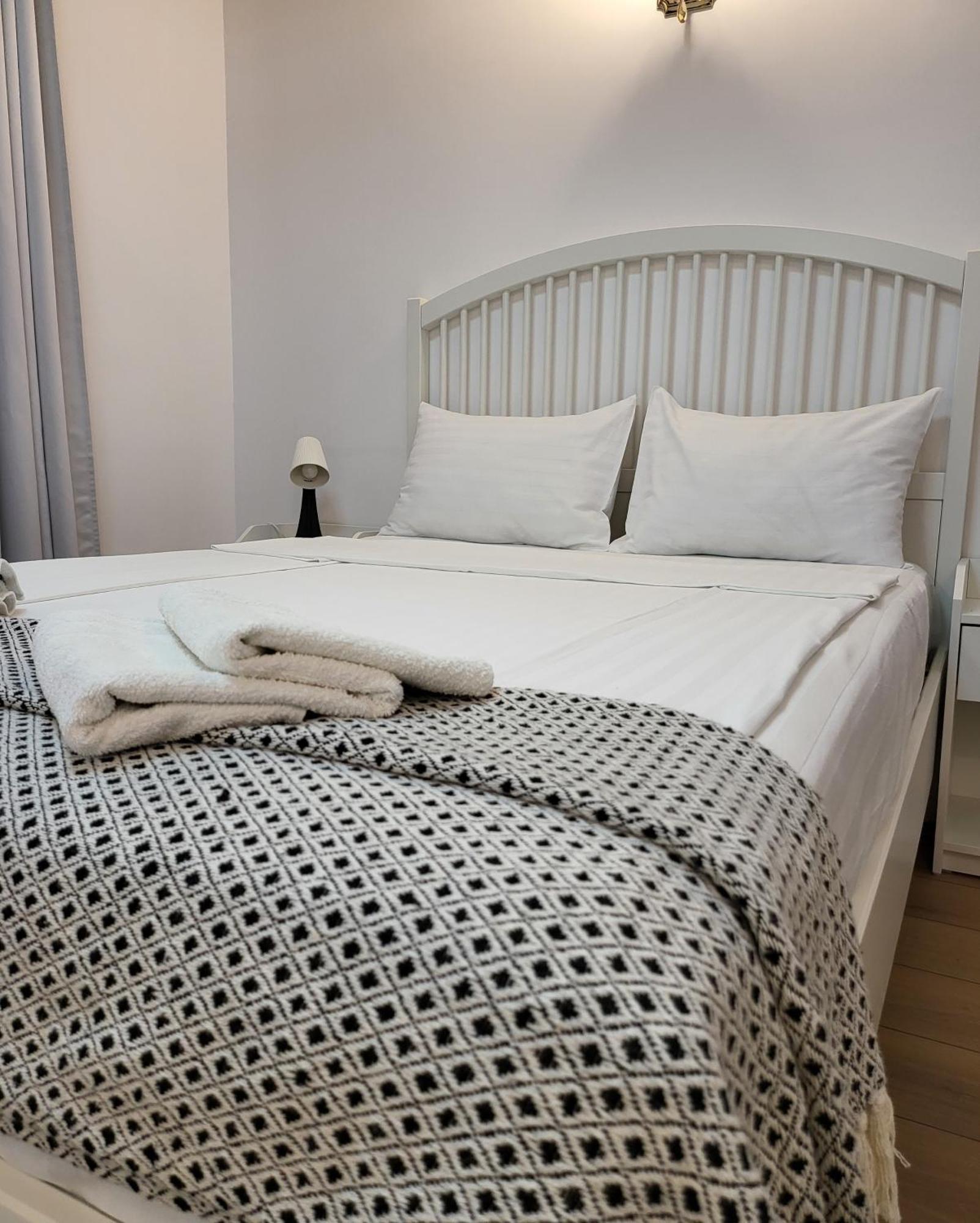 Adac Boutique Hotel Pantelimon Bagian luar foto